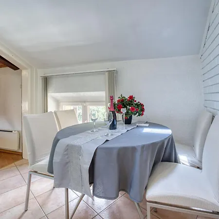 Floreano By Interhome Опатія