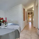 Floreano By Interhome شقة *