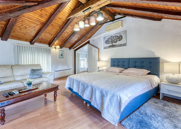 Floreano By Interhome *