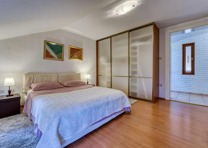 Apartment Floreano By Interhome *